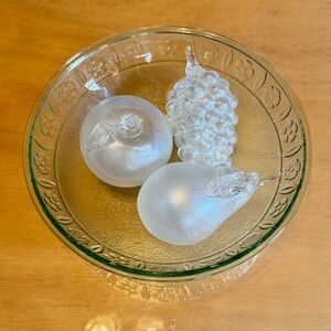 Vintage Depression Glass Daisy Bowl with 3 Silvestri Frosted Glass Hollow Fruits